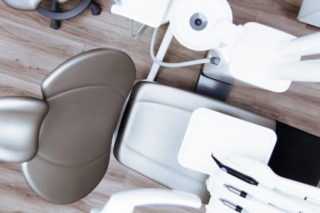 Czym zajmuje się chirurgia stomatologiczna?